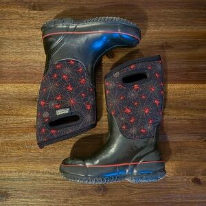 BOGS Waterproof Rubber Boots - Boys Size 1Y - Spiders Mud Rain Snow Winter